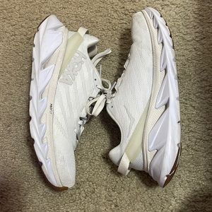 WOMENS HOKA SIZE 9 EU 41